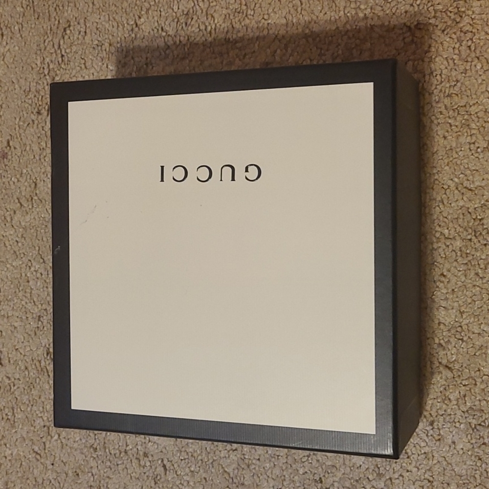 Gucci belt box
